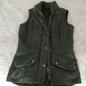 Loden green Barbour down vest size 4 USA
